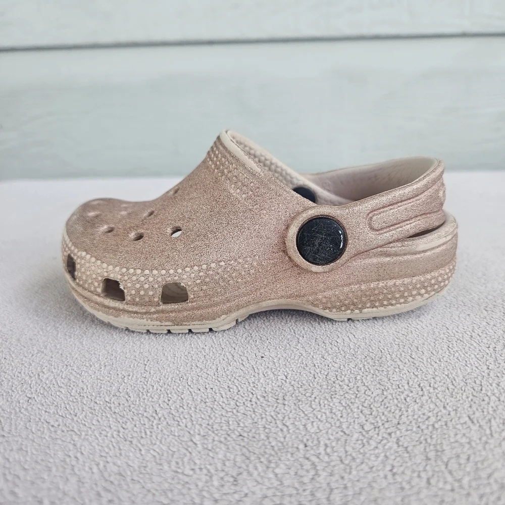 CROCS classic clog